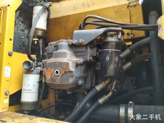 小松 PC240LC-8 挖掘机