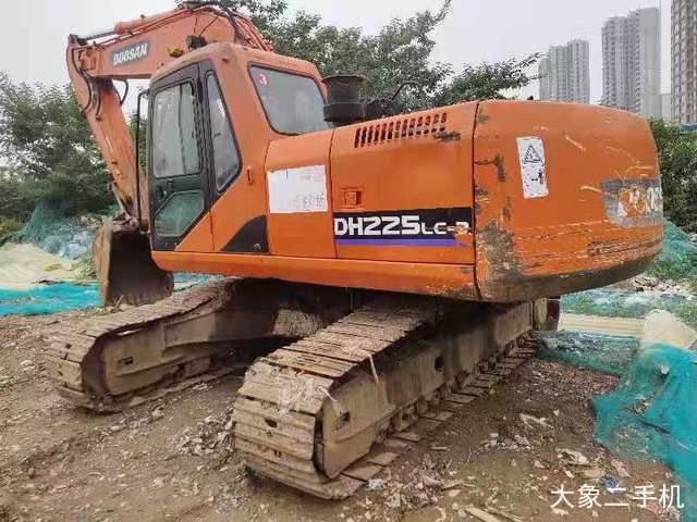 斗山 DH220LC-7 挖掘机