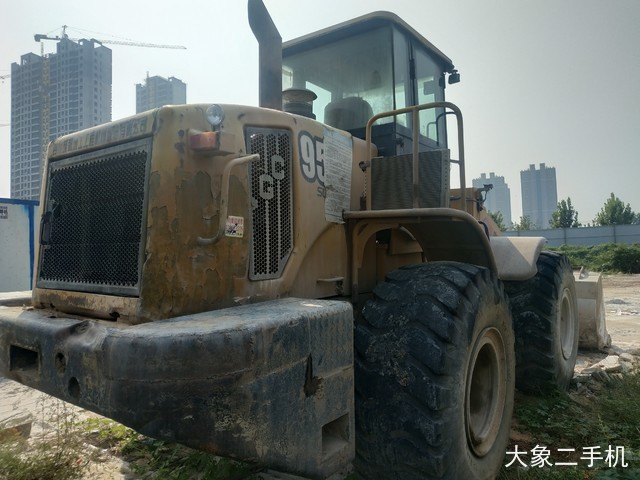 成工 CG955 装载机