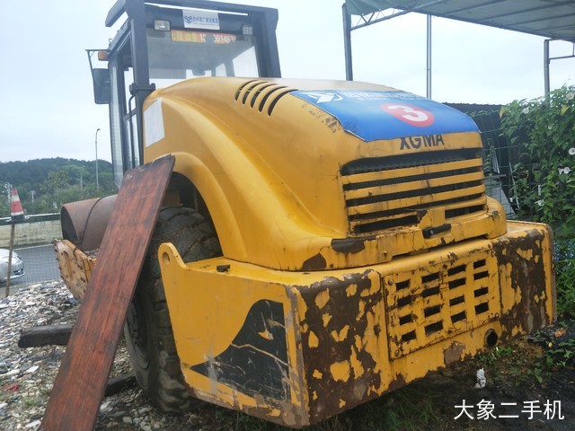 厦工 XG6203M 压路机