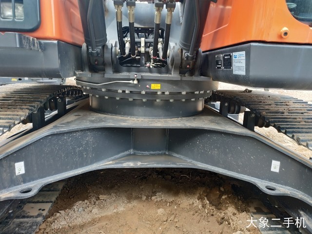 斗山 DX215-9C 挖掘机