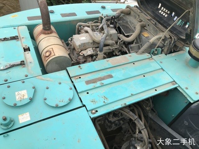 神钢 SK210LC-8 挖掘机