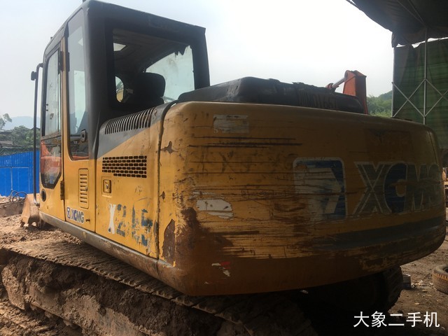 徐工 XE135B 挖掘机