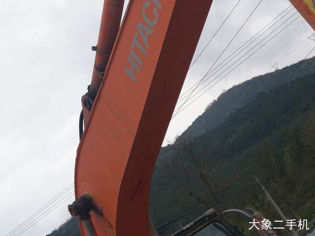 日立 ZX210LC-3G 挖掘机