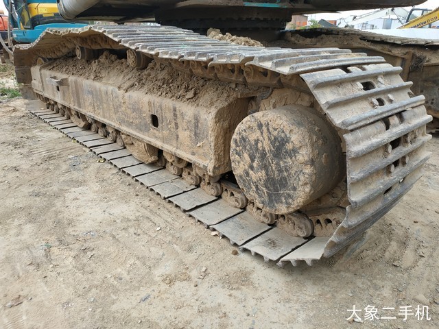 神钢 SK210LC-8 挖掘机