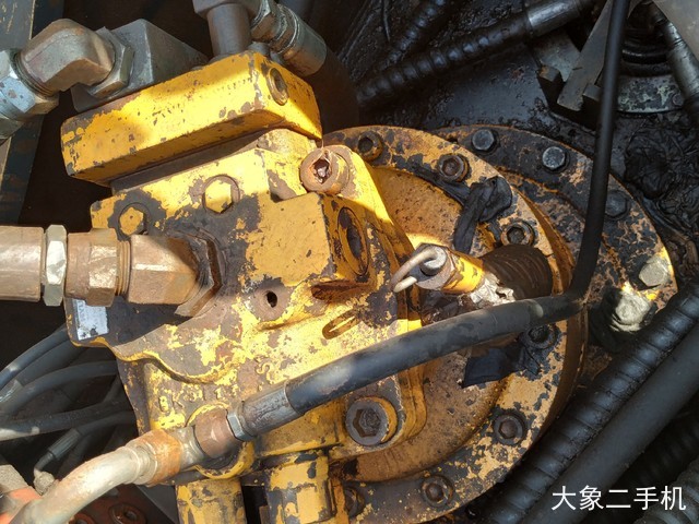 现代 R335LC-7 挖掘机