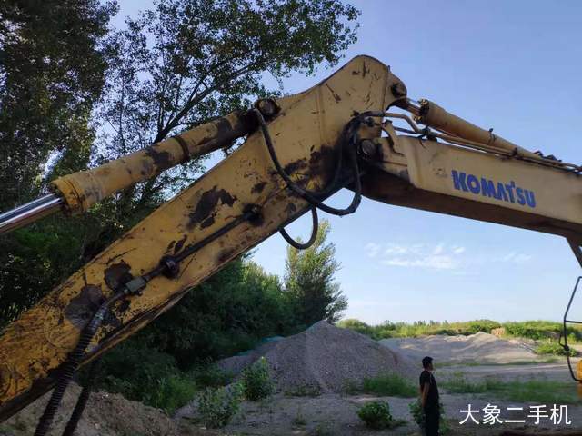 小松 PC270-7 挖掘机