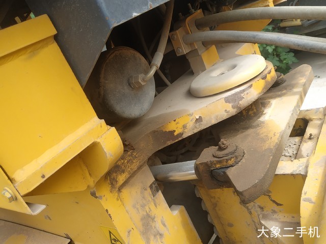 山推 SR22M 压路机