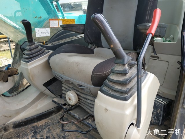 神钢 SK250-10 挖掘机