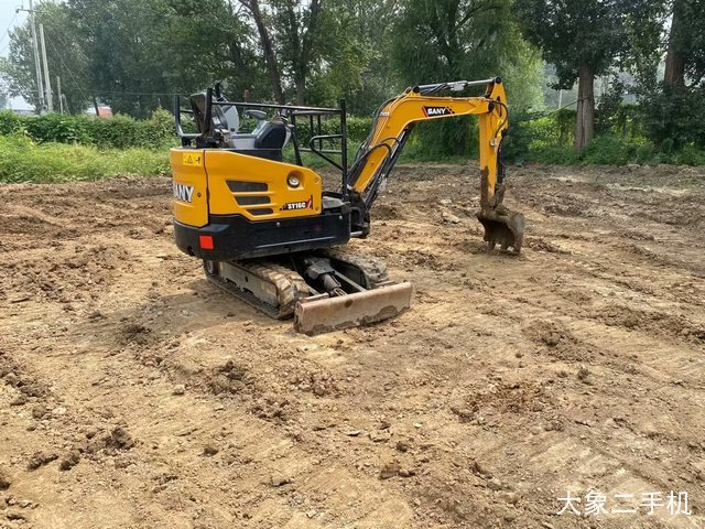 三一重工 SY16C 挖掘机