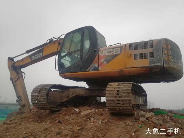 杰西博 JCB220 挖掘机