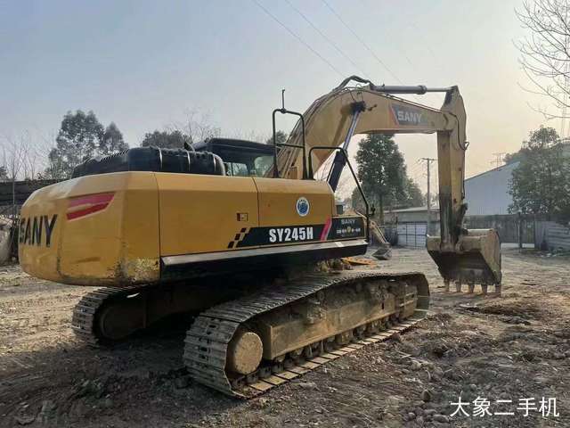 三一重工 SY245H 挖掘机