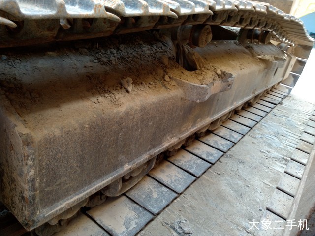 小松 PC240LC-8 挖掘机