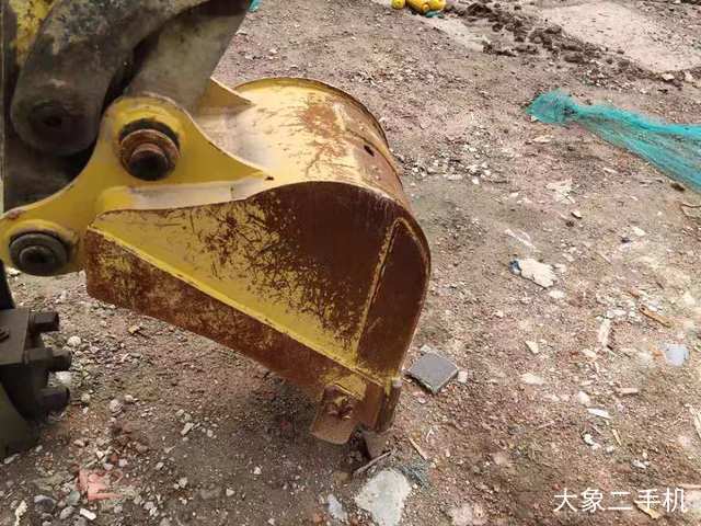 现代 R60-9 挖掘机