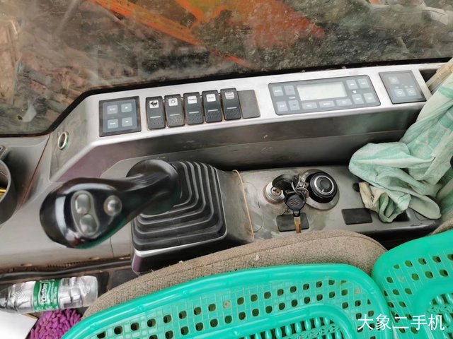 斗山 DX120-9C 挖掘机