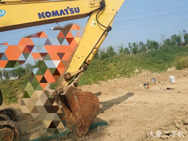 小松 PC240LC-8 挖掘机