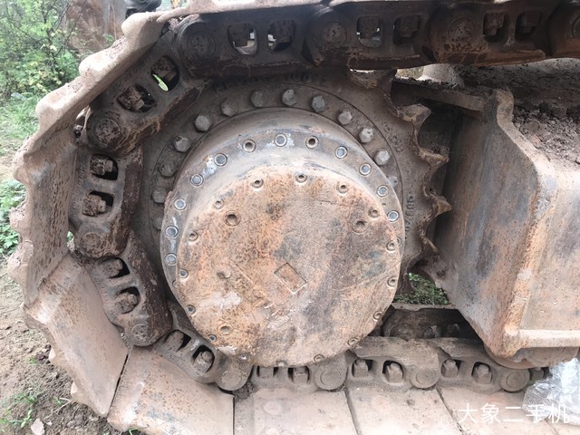 现代 R335LC-7 挖掘机