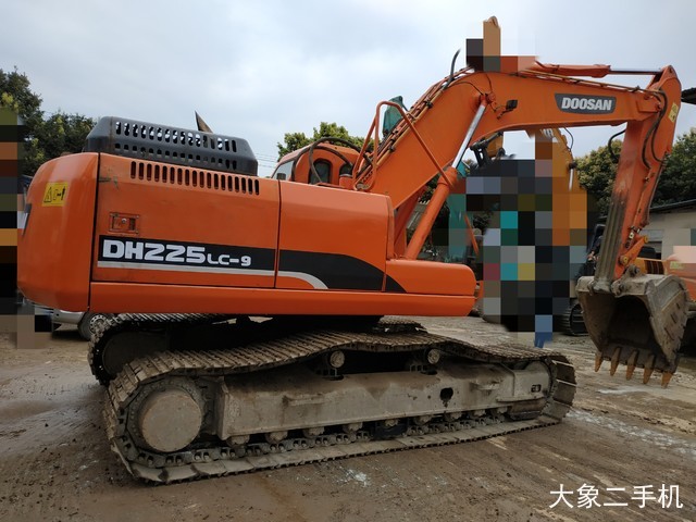 斗山 DH225LC-9 挖掘机
