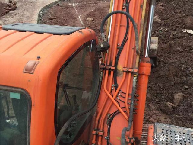 斗山 DX150LC 挖掘机