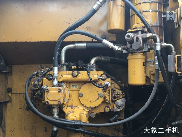 卡特彼勒 320C 挖掘机