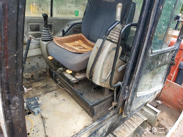 现代 R60-7 挖掘机