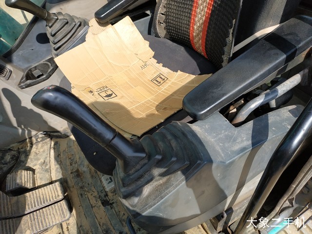 神钢 SK260LC-8 挖掘机