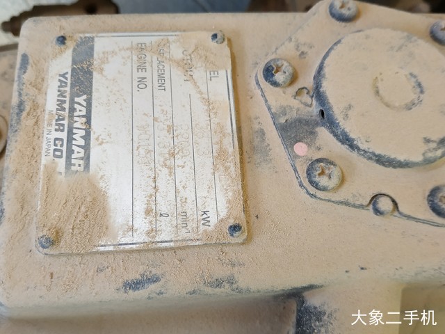 山东临工 E660F 挖掘机