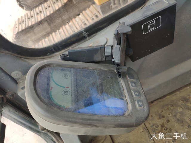 沃尔沃 EC240BLC 挖掘机