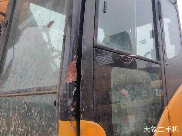 三一重工 SY135C-8 挖掘机