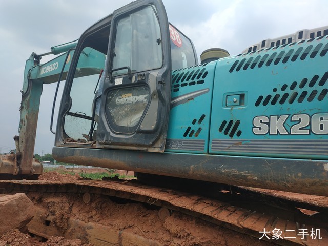 神钢 SK260LC-8 挖掘机