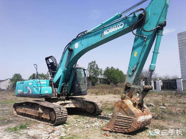 神钢 SK260LC-8 挖掘机