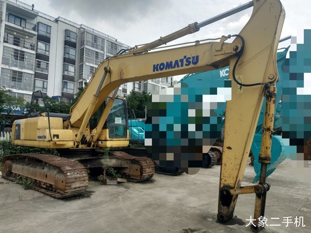 小松 PC240LC-8 挖掘机