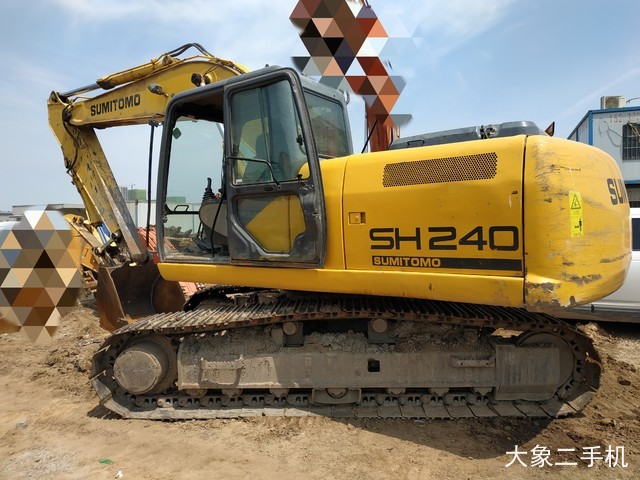 住友 SH210-5 挖掘机