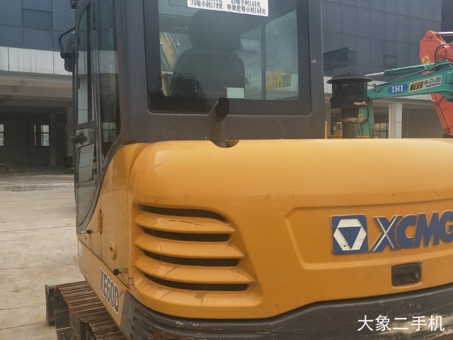 徐工 XE60 挖掘机
