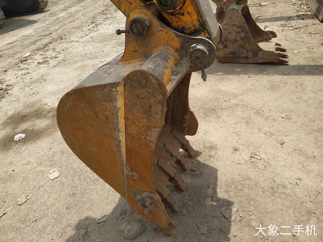 龙工 LG6060D 挖掘机