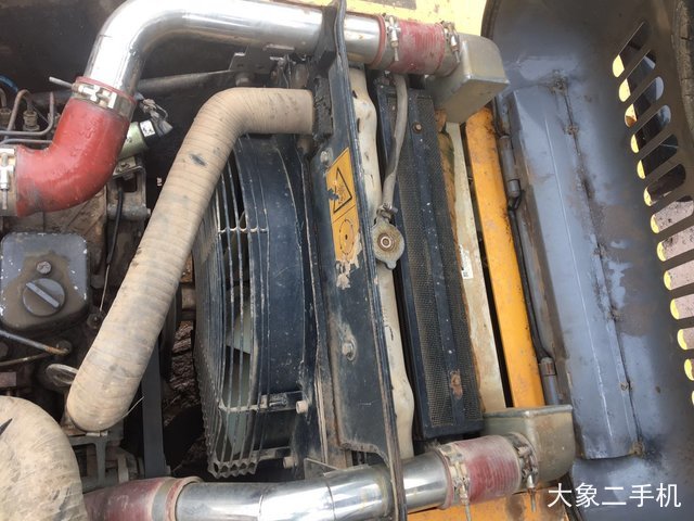 徐工 XE150D 挖掘机