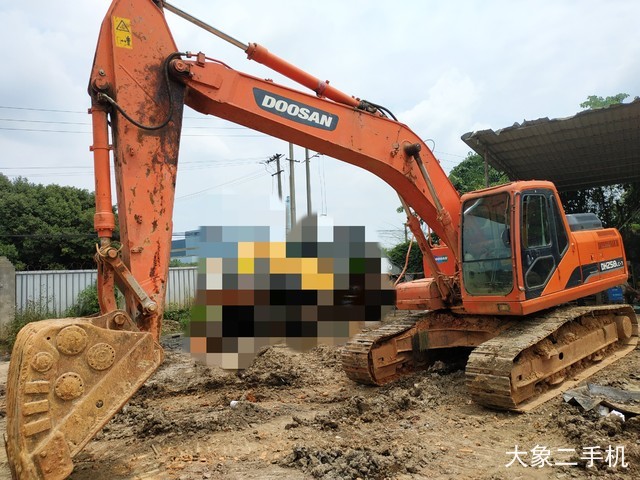 斗山 DH225LC-9 挖掘机