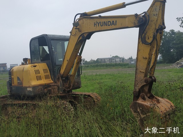 现代 R60-7 挖掘机