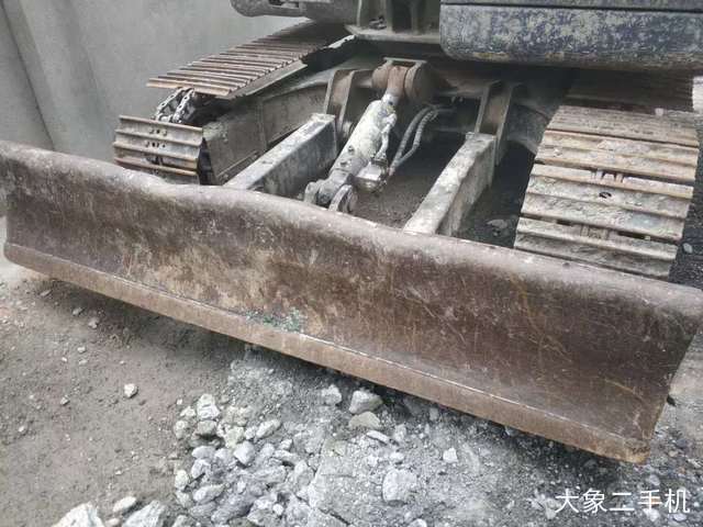 现代 R80-7 挖掘机