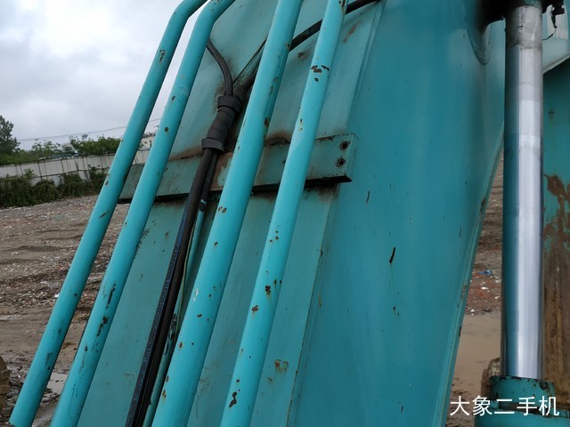 神钢 SK350LC-8 挖掘机