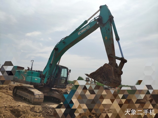 神钢 SK250-8 挖掘机