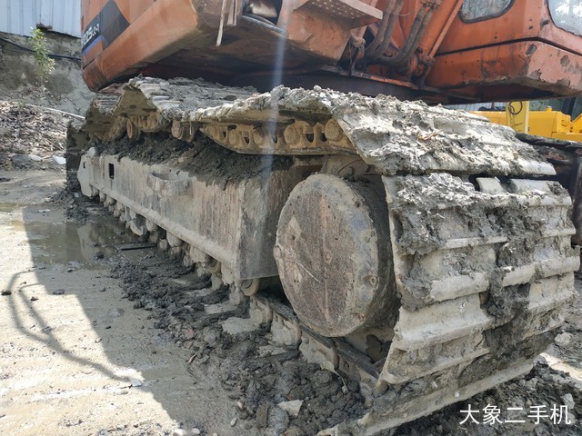 斗山 DH220-5 挖掘机