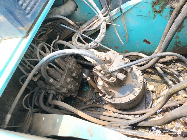 神钢 SK260LC-8 挖掘机