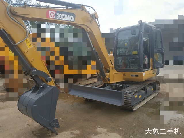 徐工 XE60D 挖掘机