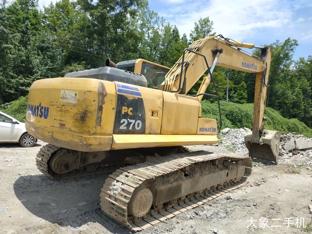 小松 PC240LC-8 挖掘机