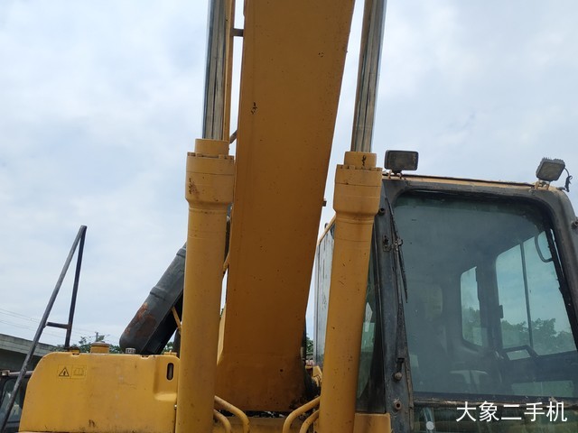 中联重科 ZE260E 挖掘机