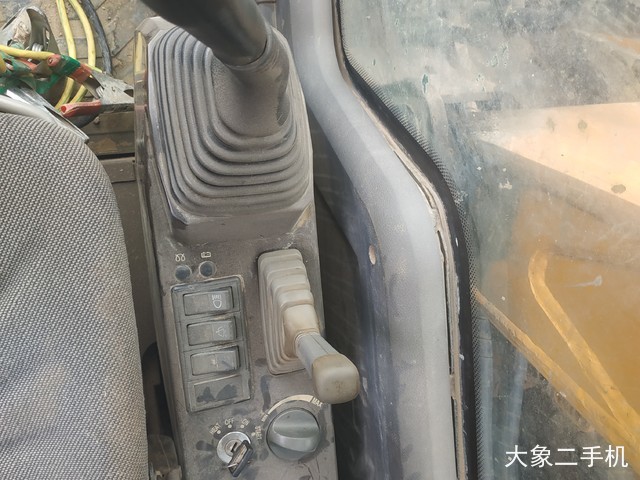 三一重工 SY75C-9 挖掘机