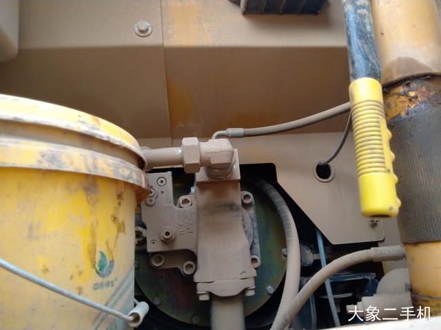 徐工 XE75D 挖掘机