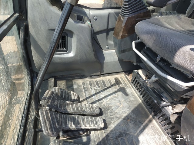 三一重工 SY245H 挖掘机