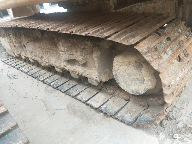 徐工 XE150D 挖掘机